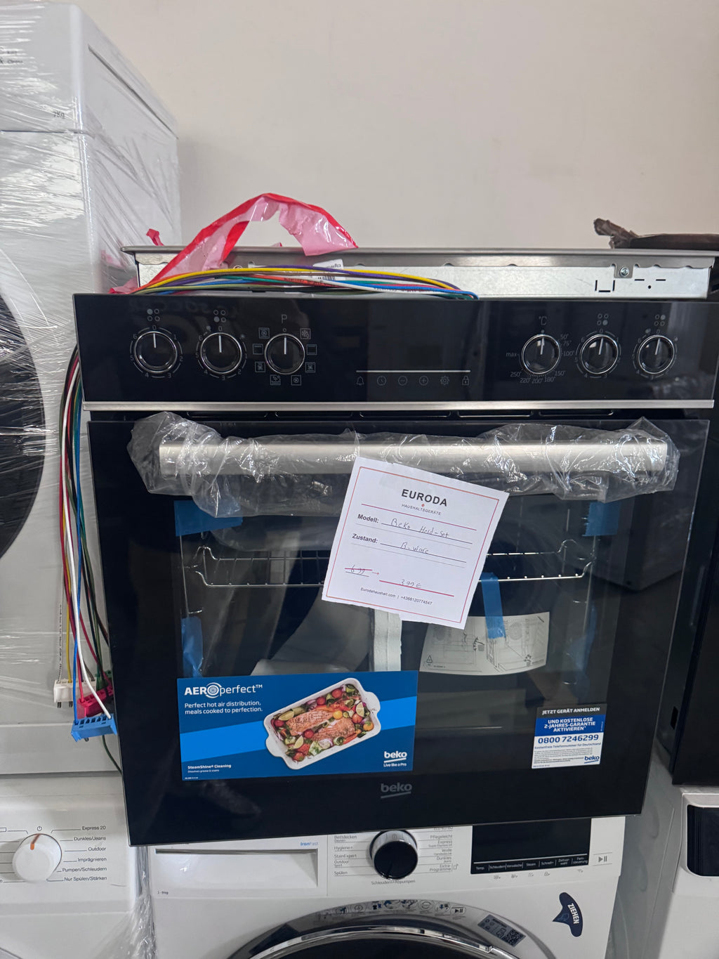 Beko Elektroherd mit Glaskeramik-Kochfeld (B-Ware)